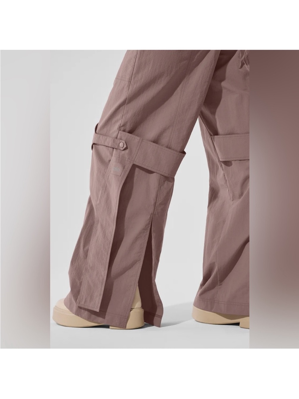 ALO Yoga black, high waist, Voyager Trouser - Picture 4 of 7